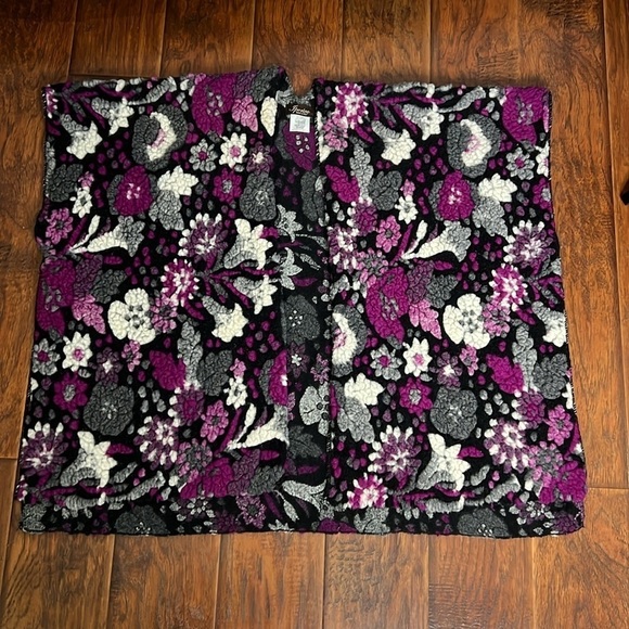 Iperico Gorgeous Wool Purple Floral Felted Kimono Shawl Wrap - Made in Italy - Picture 5 of 8